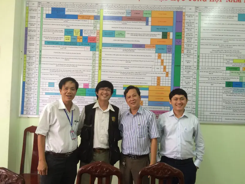 Buổi làm việc của VNUSLAB với đối tác